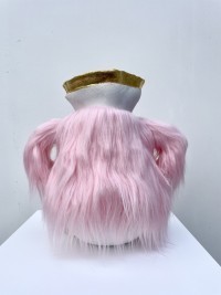 Mo Cornelisse - Furry vase