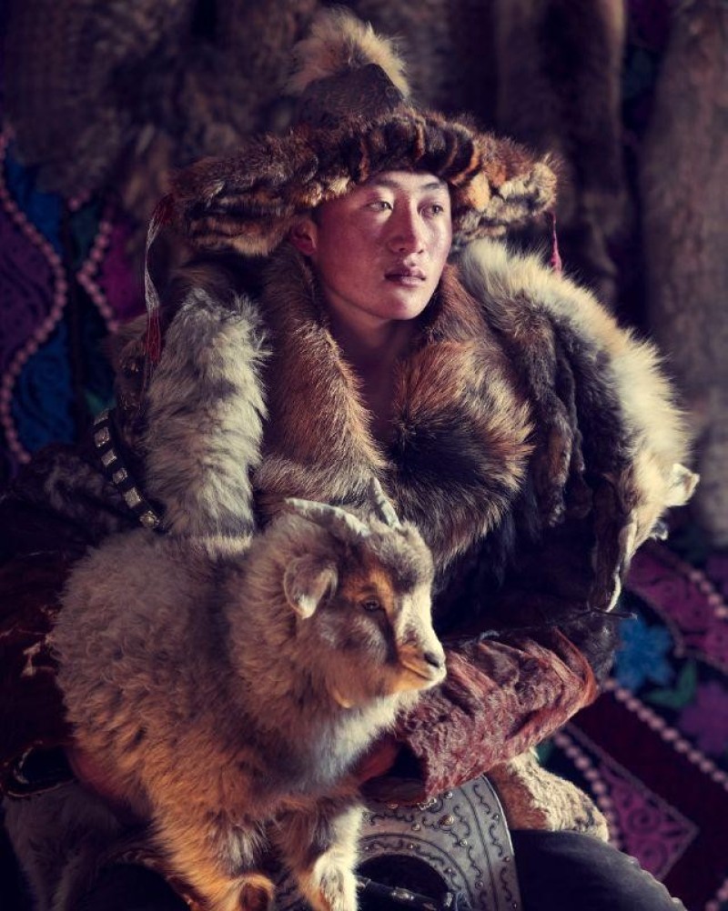 800px x 1002px - XXX 15 Esker Eagle hunter Sagsai, Bayan Ulgii Province, Mongolia 2017 |  AbrahamArt