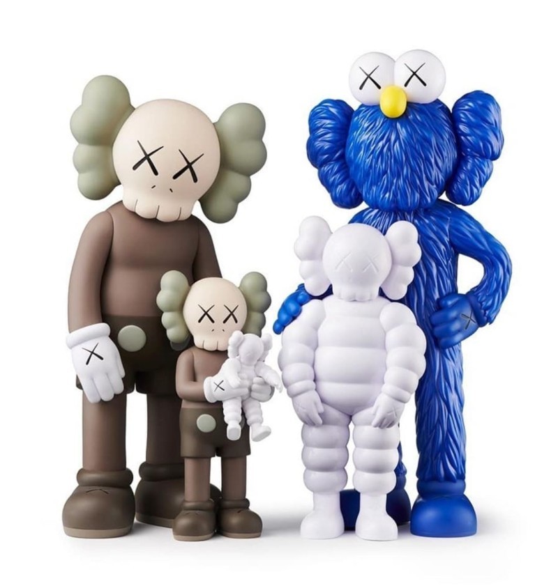 Kaws - Share (Grey) Vinyl Art Toy in original box Very…